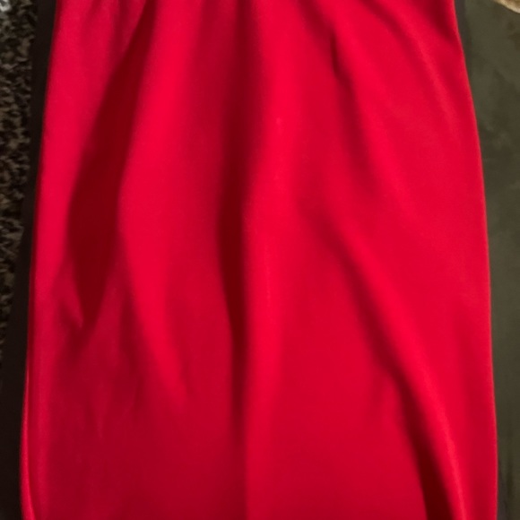 Elegant midi skirt size small - Picture 7 of 7